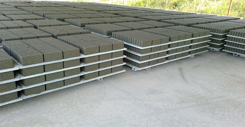 <a href=http://m.fzsjdz.cn/ target=_blank class=infotextkey>免燒磚托板</a>