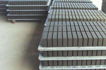 <a href=http://m.fzsjdz.cn/ target=_blank class=infotextkey>免燒磚托板</a>